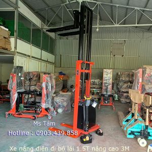 xe nâng điện 1500kg