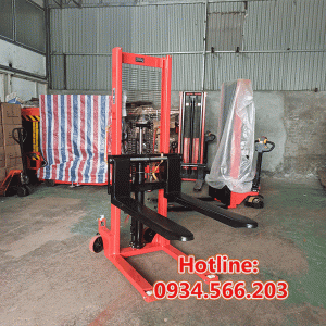 Xe Nang Tay Cao 2000kg Co Phanh2